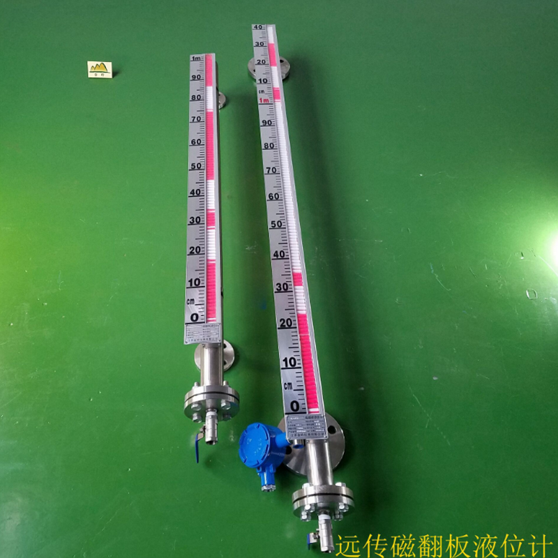 Magnetic flap level gauge